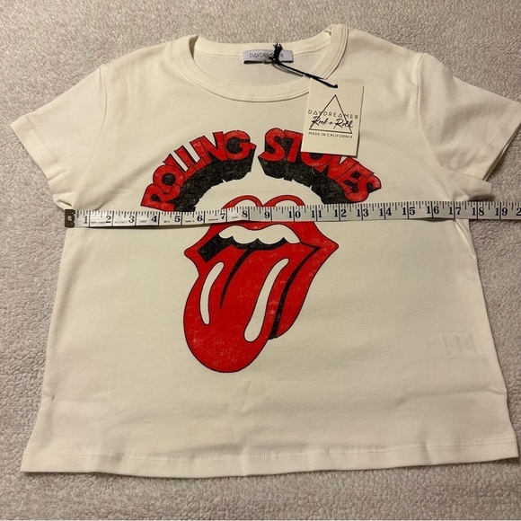 Daydreamer Rolling Stones Tongue Short Sleeve Boxy Crop Shrunken Tee Shirt - Picture 6 of 11